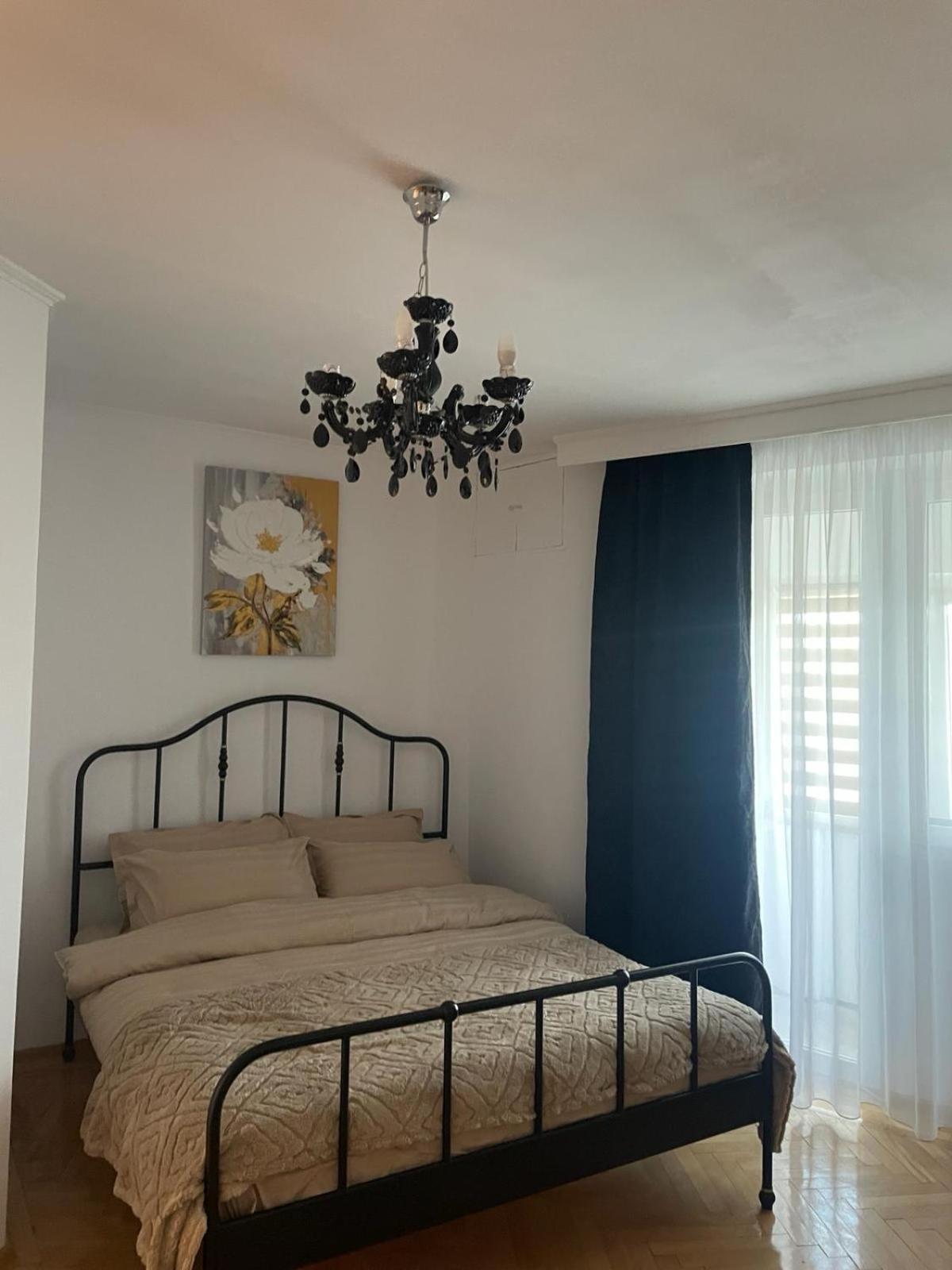 Emm Apartament - 100M Parc Si Metrou Tinererului Boekarest Buitenkant foto