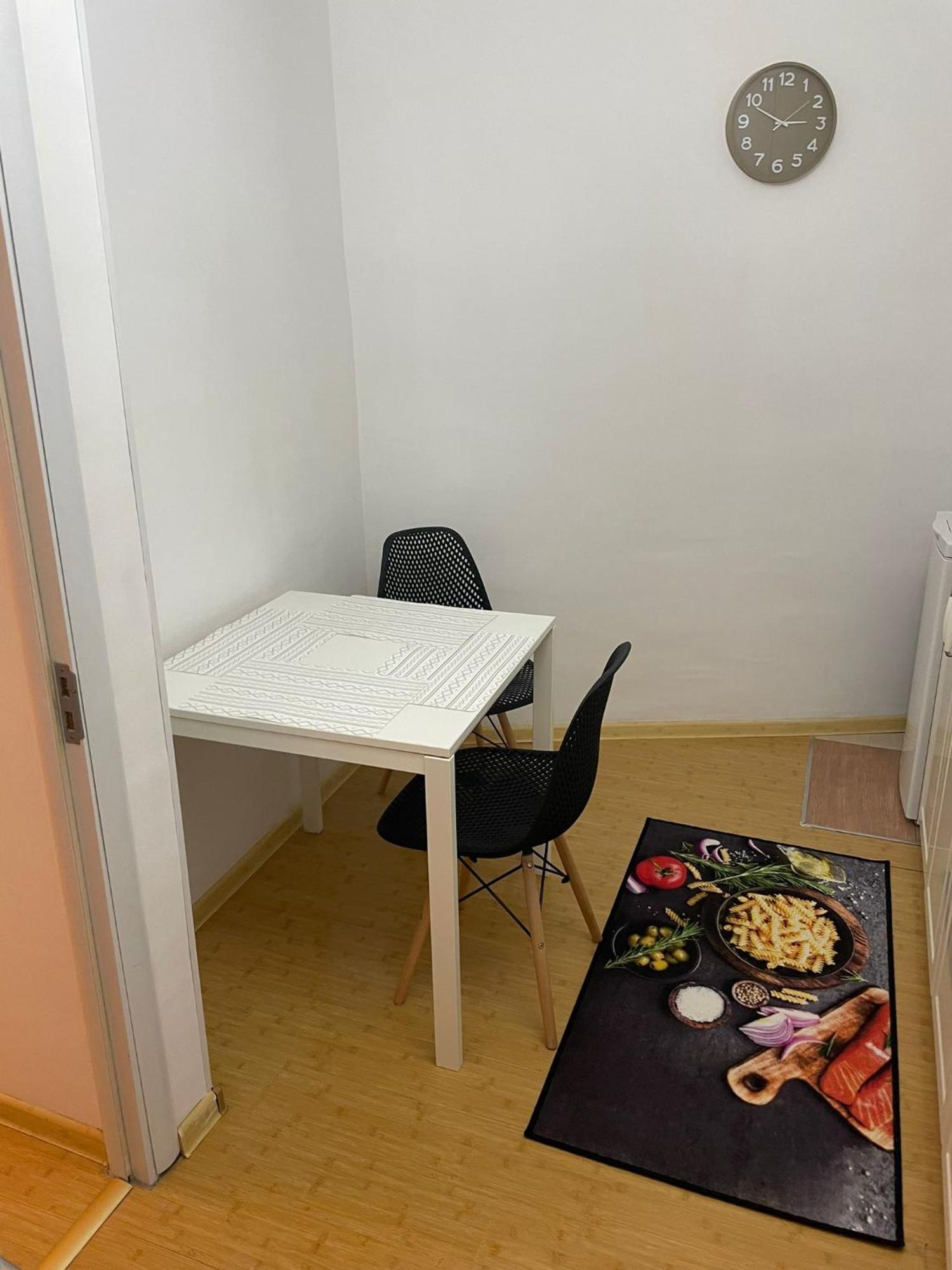 Emm Apartament - 100M Parc Si Metrou Tinererului Boekarest Buitenkant foto